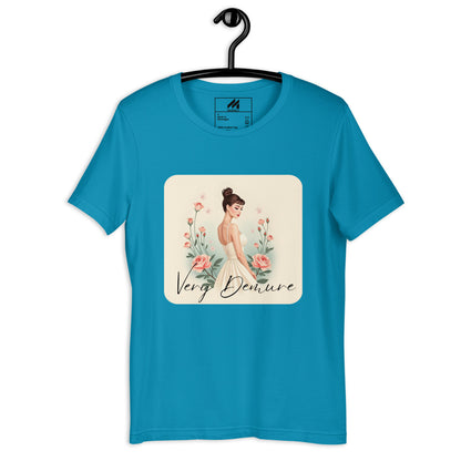 Very Demure. (Demure Unisex T-Shirt)